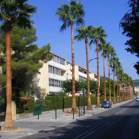 Avenue Gambetta - 3 * Йер